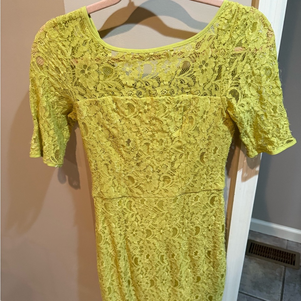 Muse Vibrant lime Lace Midi Dress